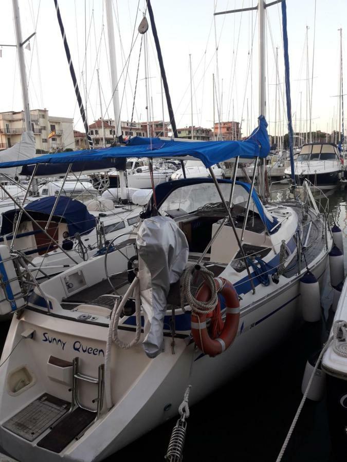 Yacht Suite Marina Di Grosseto Extérieur photo